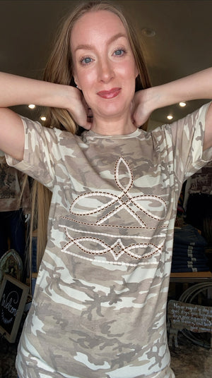 CAMO SANDS TEE