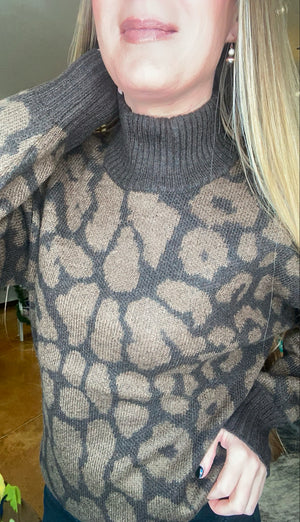 Moda Turtleneck Sweater