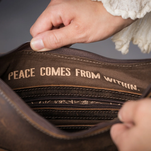 Baroness Nelly Crossbody
