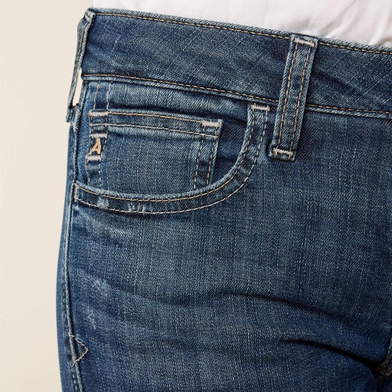 This  trouser features intricate 3D pocket detailing and a comfortable figure-flattering rise