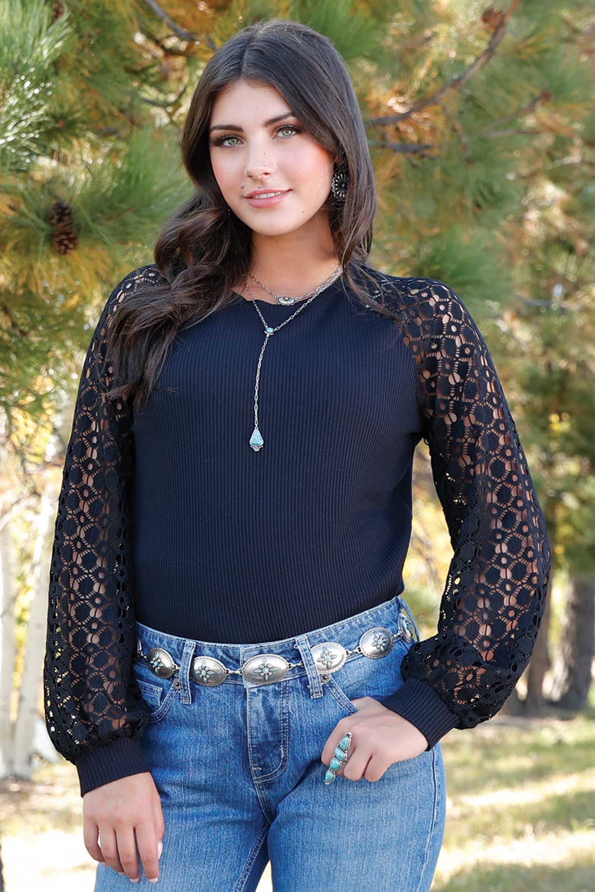 Cinch Ladies Black Ribbed Laser Cut Raglan Shirt